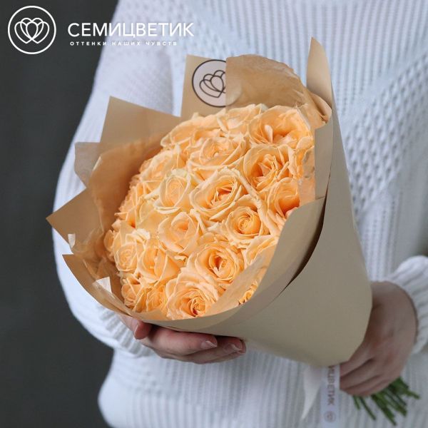 Букет из 25 кремовых роз 40 см (Россия)