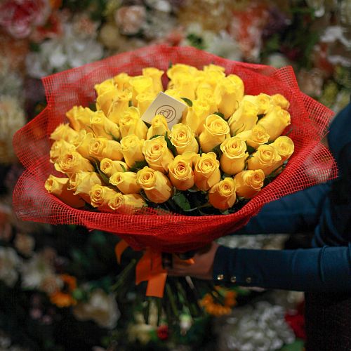 Желтые розы Tara 40 см (Эквадор)