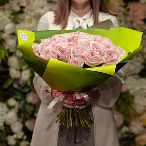 Букет из 51 розовой пионовидной розы Pink O'Hara 40 см