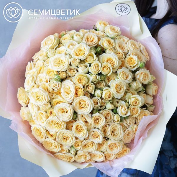 Букет из 35 кремовых кустовых роз 40 см (Кения)