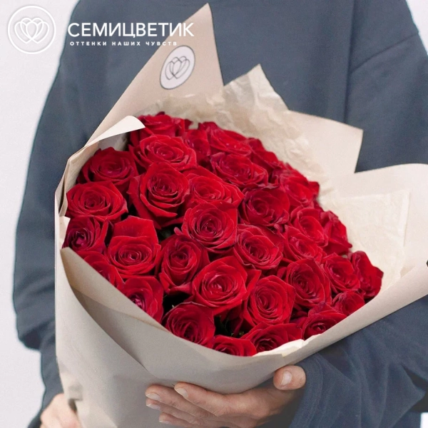 Букет из 35 красных роз 50 см (Россия)