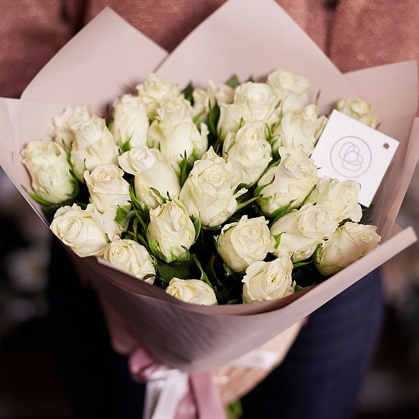 25 белых роз (Кения) 40 см Premium