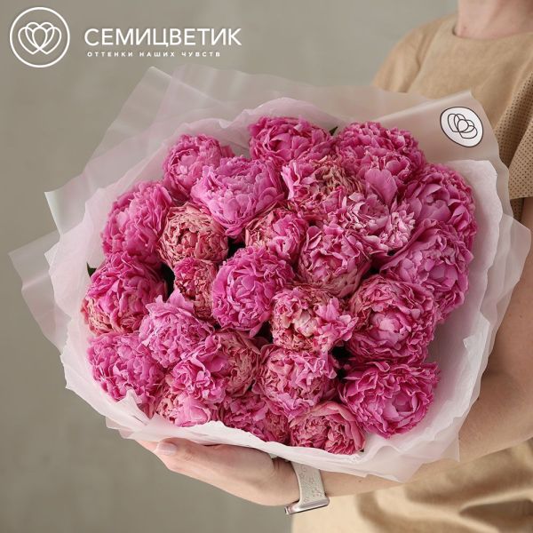 Букет из 25 розовых пионов Bernadette Premium