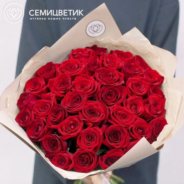 Букет из 35 красных роз 50 см (Россия)