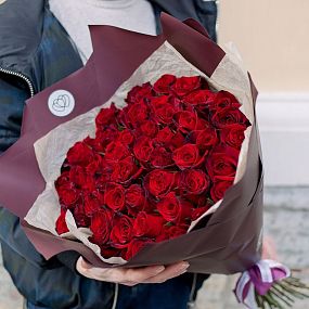 Букет из 51 красная роза 50 см (Россия)