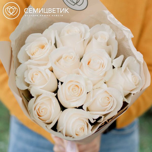 Букет из 11 белых роз Vendela 60 см (Эквадор)