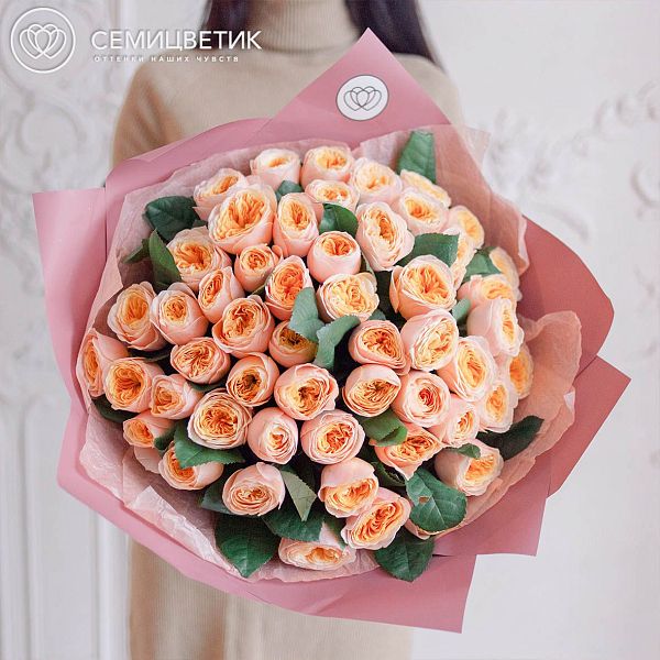 Букет из 51 розовой пионовидной розы Vuvuzela 40 см