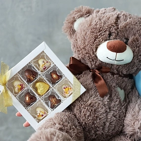 Медведь Тони с шарфом В85 латте