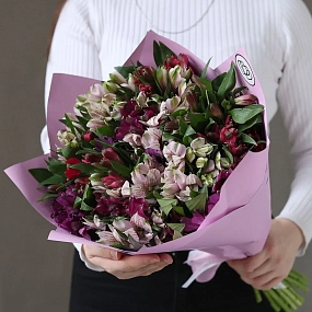 Букет из 25 альстромерий яркий микс