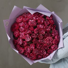 Букет из 51 сиреневой пионовидной розы Queen Crown 50 см (Эквадор)