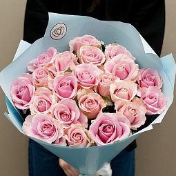 Букет из 21 розовой розы 70 см (Россия)
