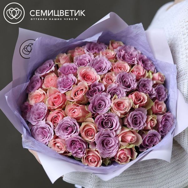 Букет из 51 сиреневой и нежно-розовой розы 35 см (Кения)