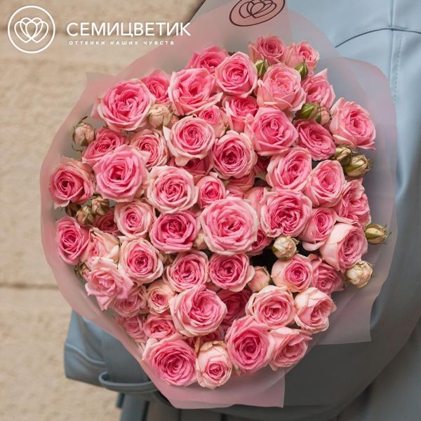 Букет из 15 кустовых пионовидных розовых роз 50 см (Россия)