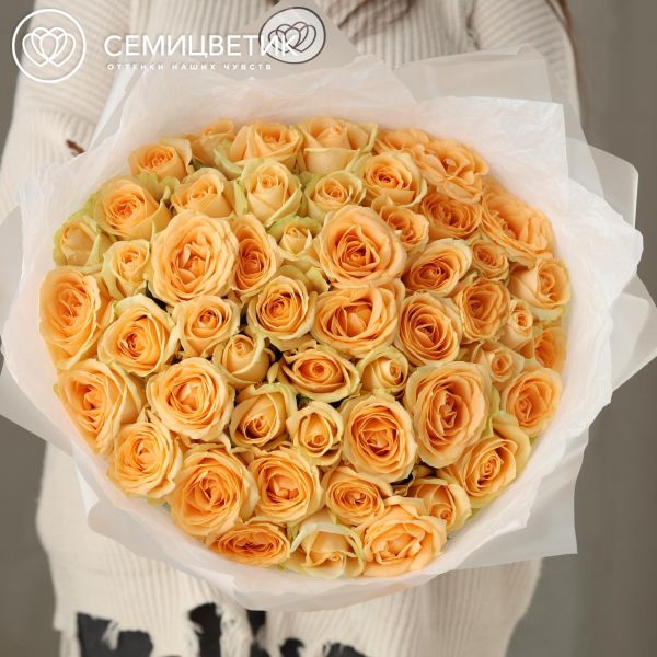 Букет из 51 кремовой розы 50 см (Россия)