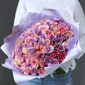 Букет из 101 сиреневой и нежно-розовой розы 35 см (Кения)