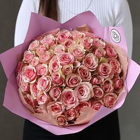 Букет из 51 нежно-розовой розы 35 см (Кения)