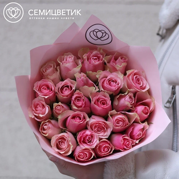 Букет из 25 нежно-розовых роз 35 см (Кения)