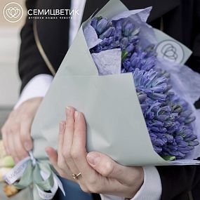 Букет из 15 синих гиацинтов