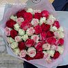 51 роза микс в нежных тонах (Кения) 40 см Premium