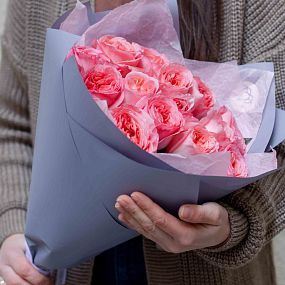 Букет из 15 розовых пионовидных роз Pink Expression 50 см