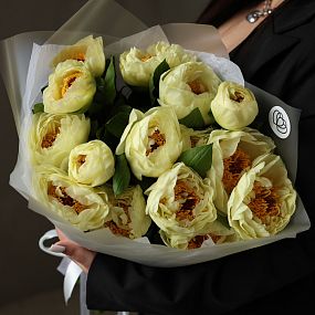Букет из 15 лимонных пионов Lemon Chiffon Premium