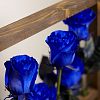 Деревянная рамка с синими розами