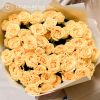15 желтых кустовых роз 40 см (Эквадор)