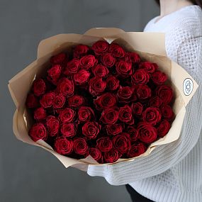 Букет из 51 красной розы Ever Red 50 см (Кения)