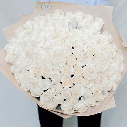 Букет из 101 белой розы Vendela 50 см (Эквадор)