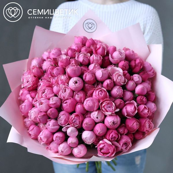 Букет из 35 розовых кустовых пионовидных роз Silva Pink