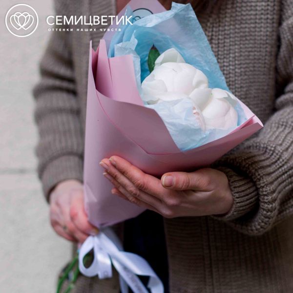 Букет из 3 белых пионов Premium