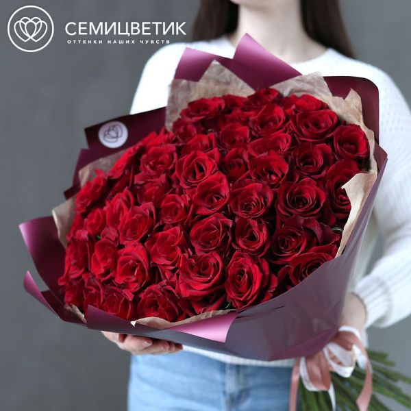 Букет из 51 красной розы Ever Red 60 см (Кения)