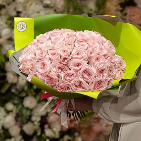 Букет из 51 розовой пионовидной розы Pink O'Hara 40 см