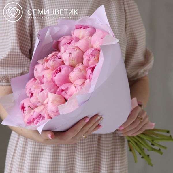 Букет из 25 нежно-розовых пионов Angel Cheeks Premium