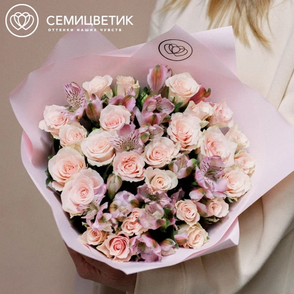 Букет из 25 розовых роз 40 см (Кения) и 7 альстромерий в розовых тонах
