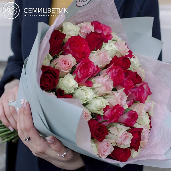 51 роза микс в нежных тонах (Кения) 40 см Premium