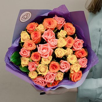 Будет ли уместным букет цветов для бывшей… коллеги, одноклассницы, одногруппницы, учительницы?