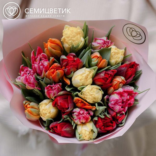 Букет из 25 пионовидных тюльпанов микс в розовой пленке