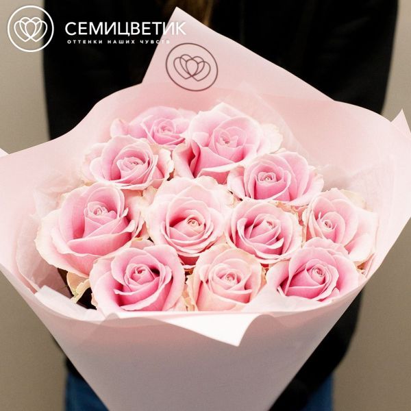 Букет из 11 розовых роз 70 см (Россия)