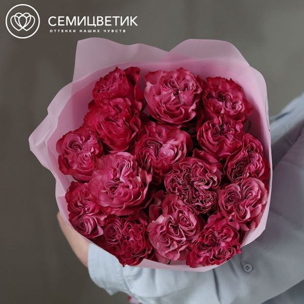 Букет из 15 сиреневых пионовидных роз Queen Crown 50 см (Эквадор)