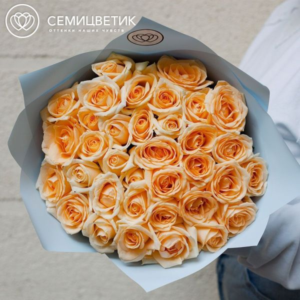 Букет из 35 кремовой розы 50 см (Россия)