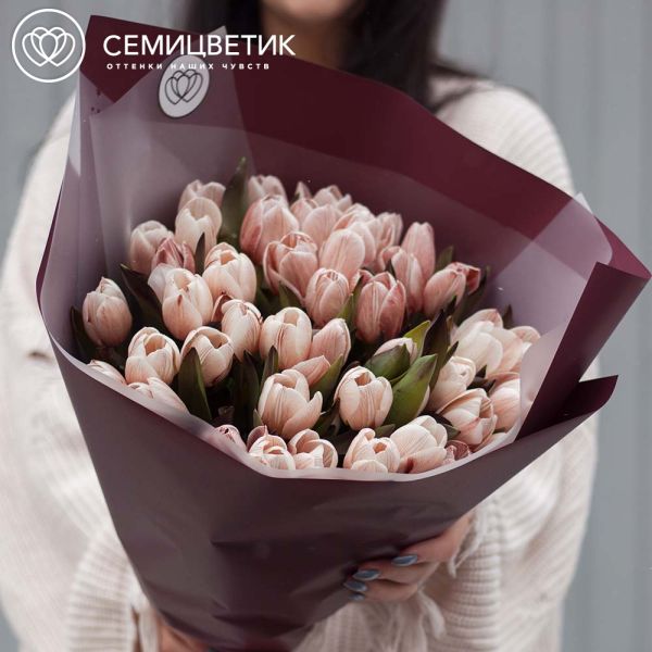 Букет из 51 тюльпана Брауни