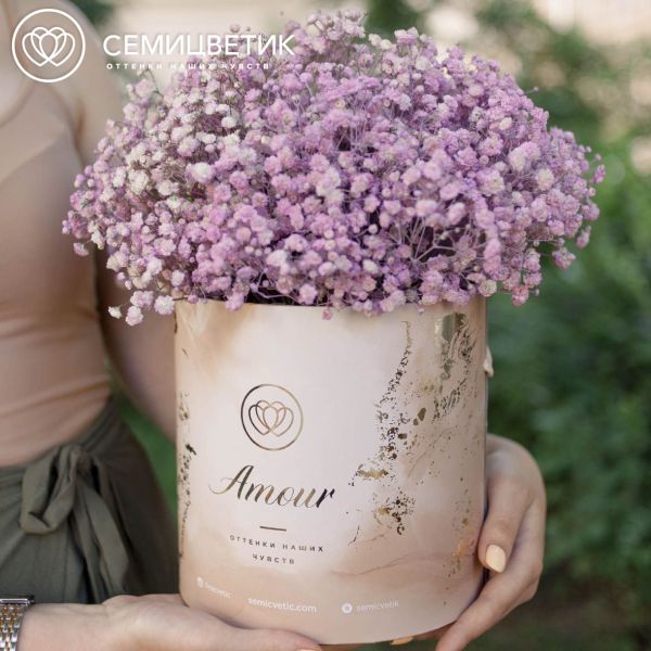 Букет в бежевой шляпной коробке Amour Mini из 9 розовых гипсофил