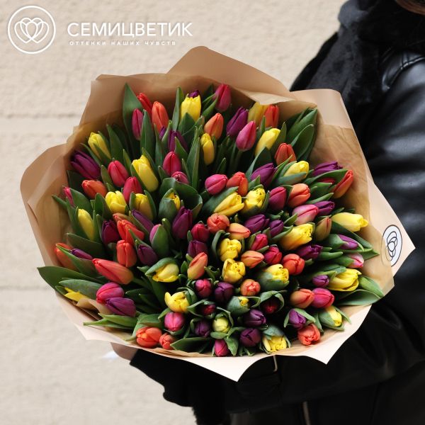 Букет из 101 тюльпана микс в ярких тонах