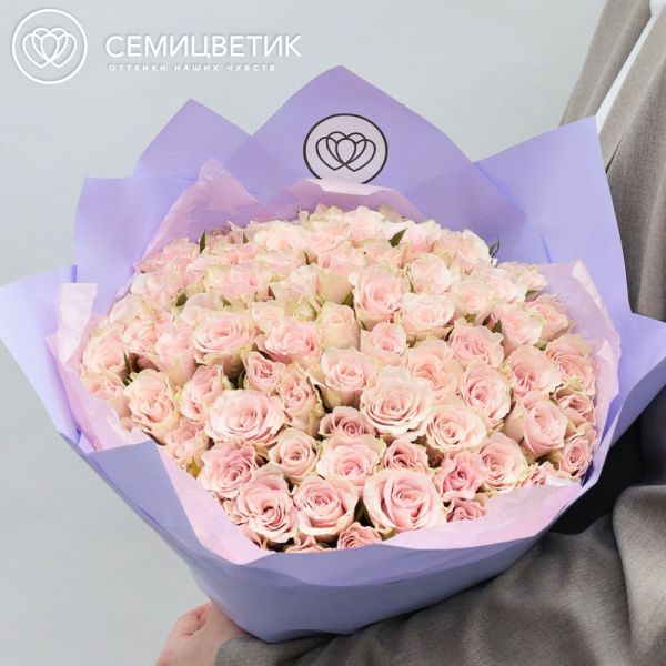 Букет из 75 нежно-розовых роз 30 см (Кения) в розовой пленке