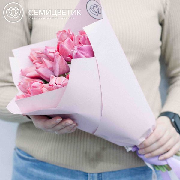 Букет из 15 розовых тюльпанов 30 см