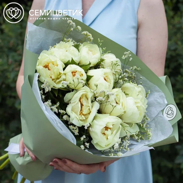 Букет из 11 лимонных пионов Lemon Chiffon Premium с лимониумом
