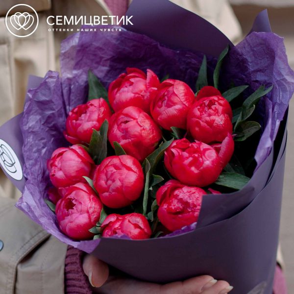 Букет из 11 коралловых пионов Coral Sunset Standart