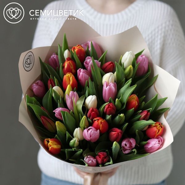 Букет из 51 тюльпана микс