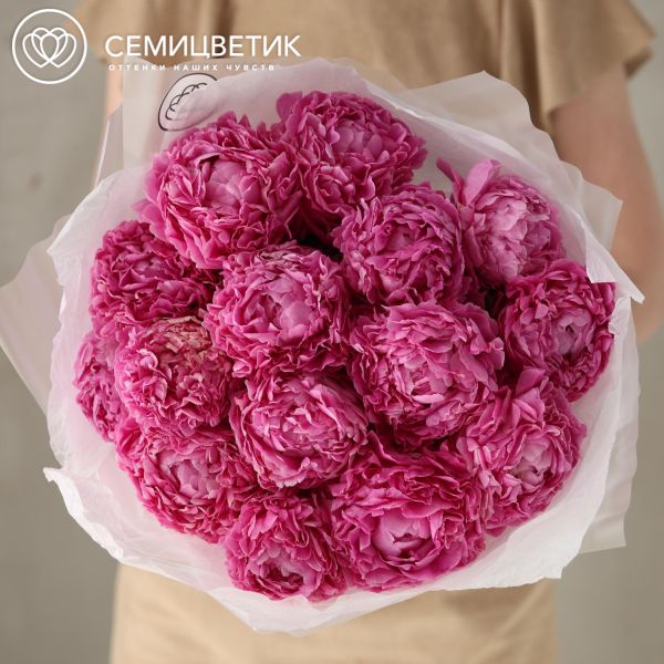 Букет из 15 розовых пионов Bernadette Premium